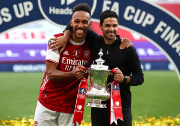 Aubameyang và Arteta.