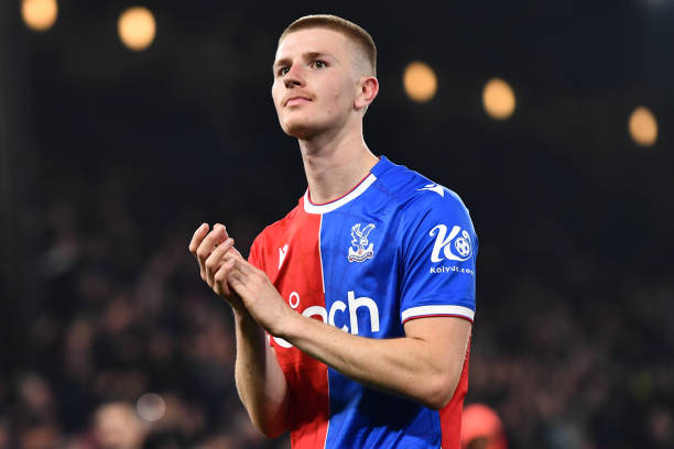 Adam Wharton gây ấn tượng trong màu áo Crystal Palace.