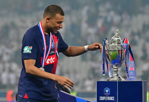 Mbappe được đồn đoán sẽ chuyển tới Real Madrid vào mùa hè này.
