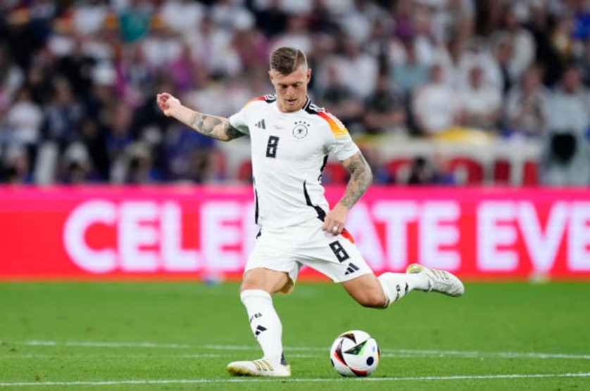 Kroos có khả năng chuyền bóng chuẩn xác đáng kinh ngạc.