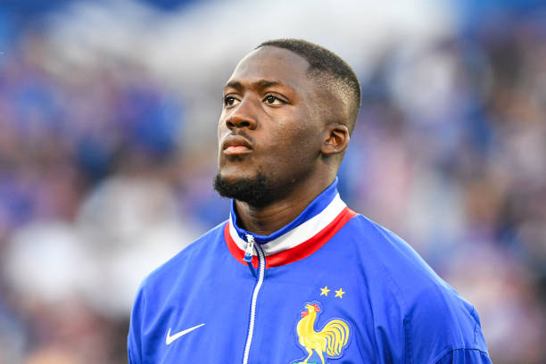 Ibrahima Konate nhận được sự tín nhiệm của đồng đội.