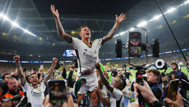 Kroos chia tay Real Madrid với chức vô địch Champions League.