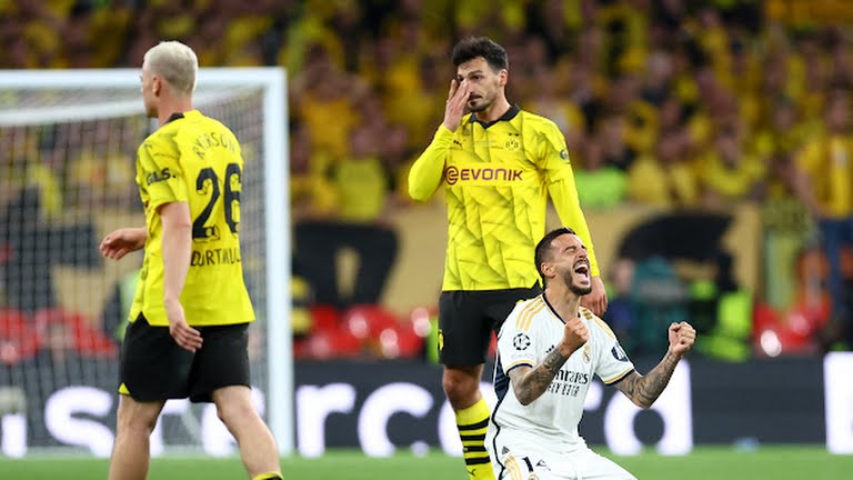 Tuy nhiên, đáng tiếc nhất là trường hợp của Mats Hummels. Cầu thủ người Đức không đáng phải nhận thất bại.