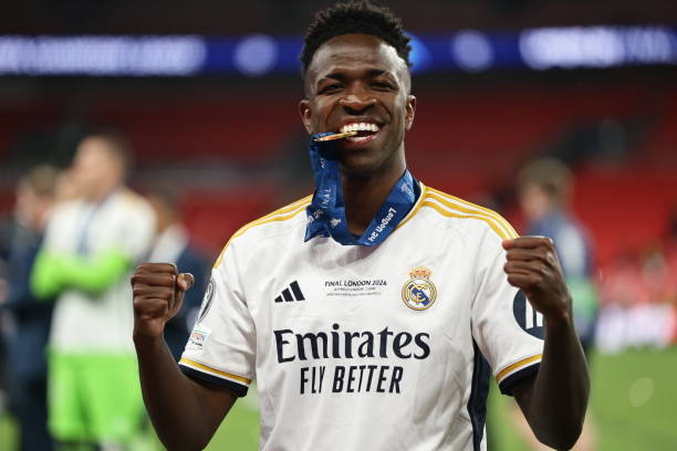 Vinicius Junior ghi bàn giúp Real Madrid vô địch Champions League.
