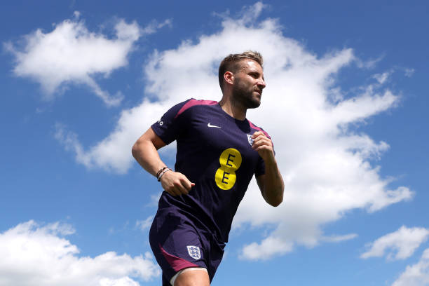 Chưa rõ thời điểm Luke Shaw tái xuất.