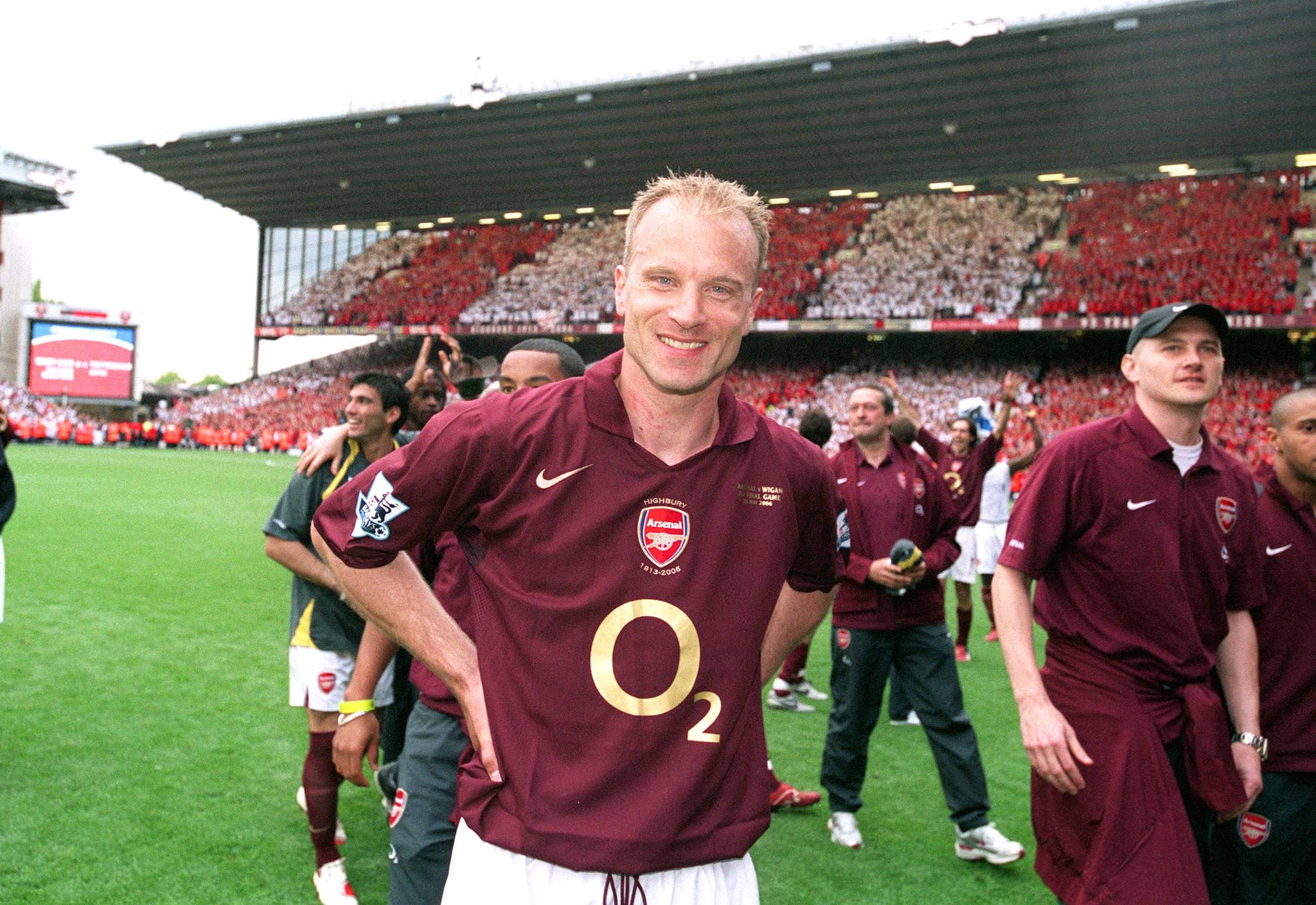 Cái tên Dennis Bergkamp đã trở thành một phần lịch sử của Arsenal. Họ sẽ luôn nhớ đến ông như một huyền thoại giúp nâng tầm CLB.