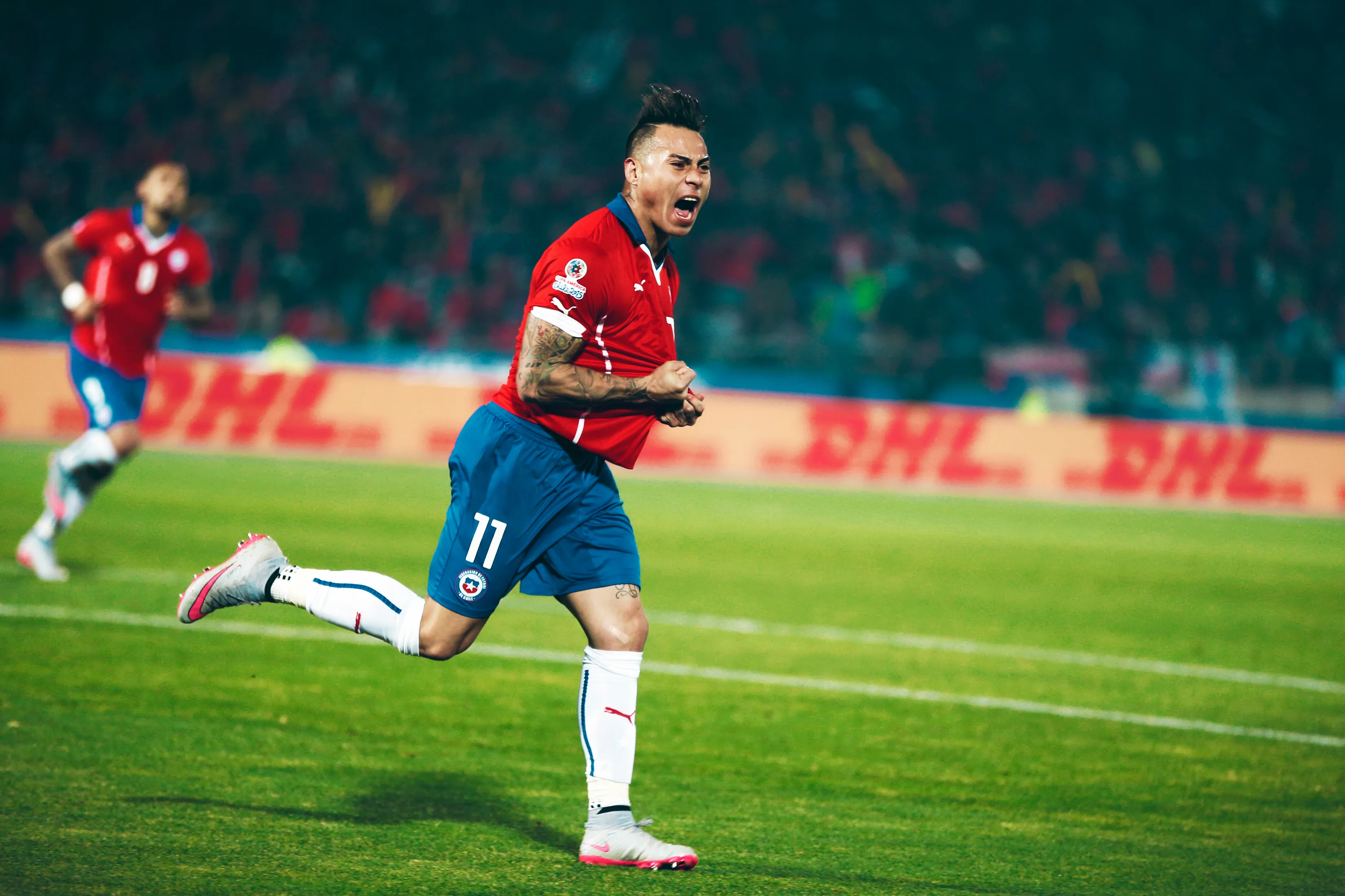 Chile từng 2 lần liên tiếp lên ngôi.