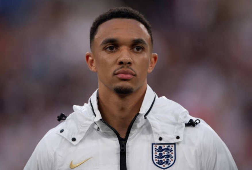Alexander-Arnold cũng chỉ là "nạn nhân" của Southgate.
