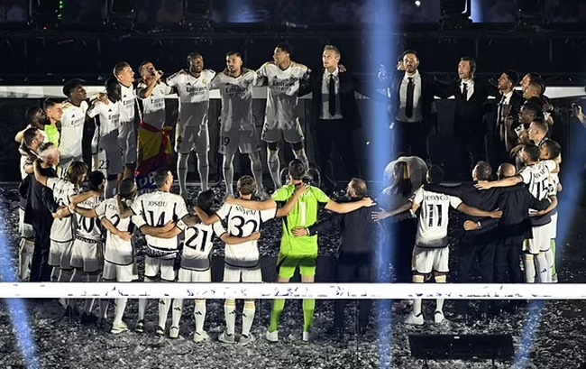 Nhà ĐKVĐ Champions Leaguee nhảy múa và hát xung quanh tiền vệ sinh năm 2003 khi anh dẫn đầu những tiếng hô vang bên trong sân vận động Bernabeu.