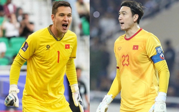 Đặng Văn Lâm đang có phong độ tốt hơn Nguyễn Filip.