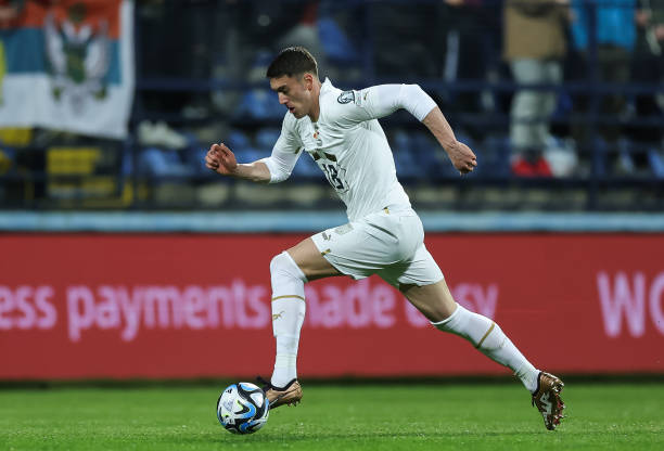 Dusan Vlahovic sẽ là đầu tàu của Serbia tại EURO 2024.