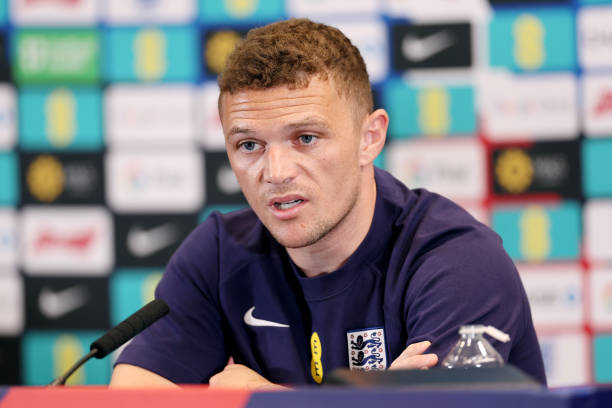 Kieran Trippier ngạc nhiên về Cole Palmer.