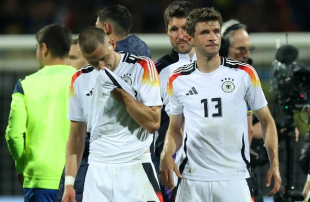 Khi EURO 2024 đang đếm ngược từng ngày, phong độ ghi bàn của các trung phong tuyển Đức thực sự khiến NHM lo ngại. Họ đã gặp vấn đề này ở World Cup 2022 và có vẻ vẫn chưa cải thiện được.