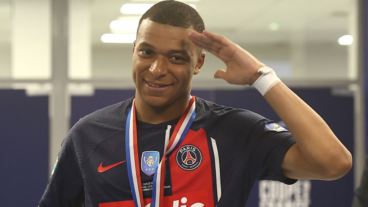 Mbappe đã là người của Real Madrid.