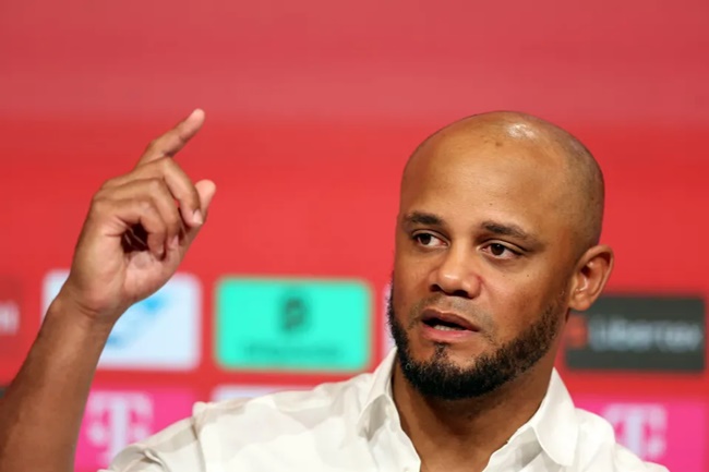 Kompany trở thành HLV Bayern.