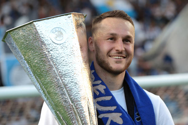 Teun Koopmeiners giành chức vô địch Europa League mùa này.