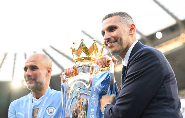 Pep Guardiola chỉ còn một năm hợp đồng với Man City.