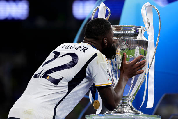 Antonio Rudiger vừa có 1 mùa giải thành công cùng Real Madrid.
