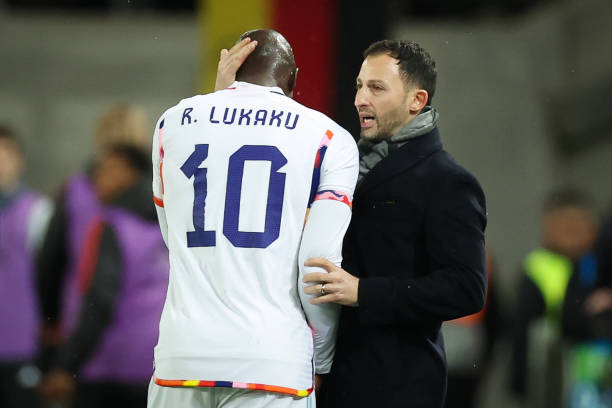 Romelu Lukaku vẫn là đầu tàu trên hàng công tuyển Bỉ hè này.