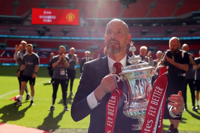 Ten Hag đang chờ quyết định từ giới chủ.