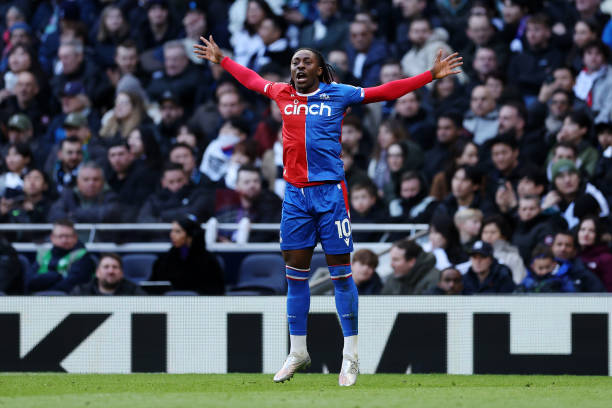 Eze đang được liên kết với nhiều đội bóng lớn.