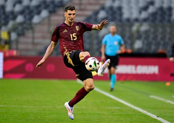 Tuyển Bỉ vẫn chưa rõ tình trạng của Thomas Meunier.