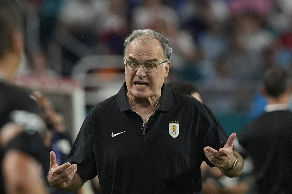 Marcelo Bielsa đang giúp Darwin Nunez tỏa sáng ở đội tuyển Quốc gia Uruguay.
