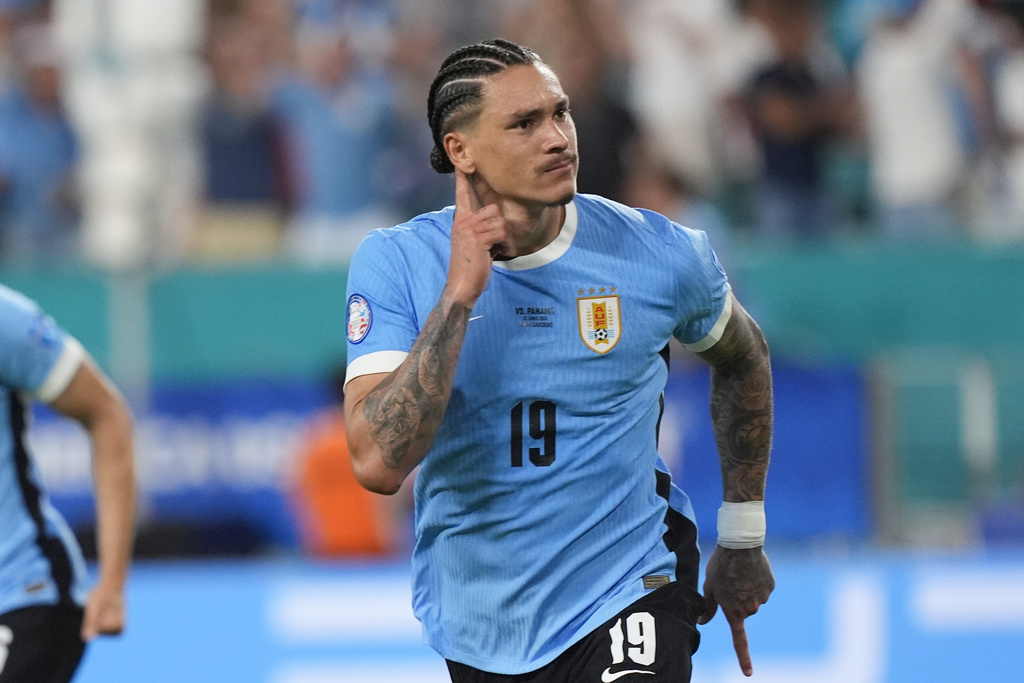 Darwin Nunez đang thể hiện tốt trong màu áo đội tuyển Uruguay.