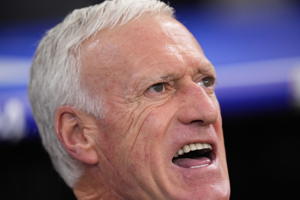 Didier Deschamps từ chối nhắc đến tương lai.