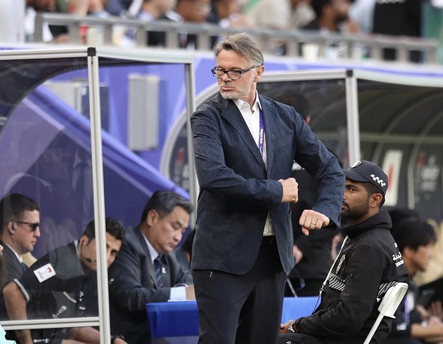 HLV Philippe Troussier cũng ứng cử dẫn dắt Ấn Độ.