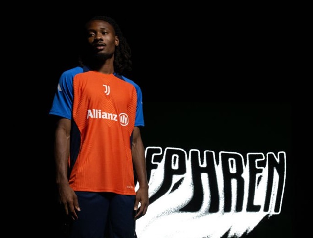 Thuram đã là tân binh của Juve.