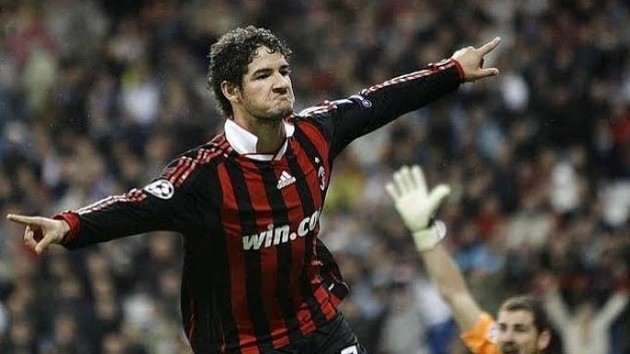 Alexandre Pato rớt giá thê thảm ở Indonesia.