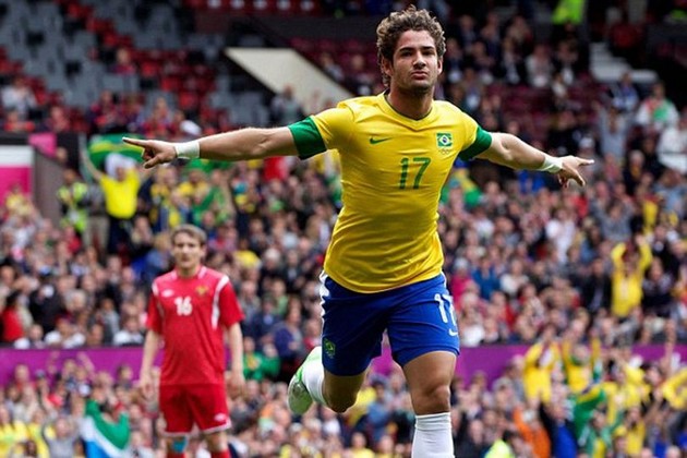 Alexandre Pato có thể đến Indonesia thi đấu.