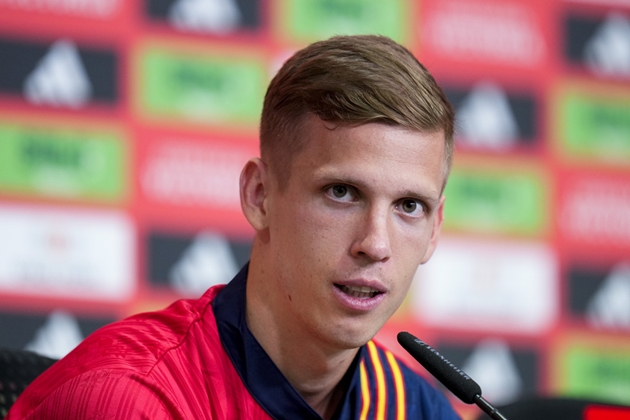 Dani Olmo chưa vội nghĩ đến tương lai.