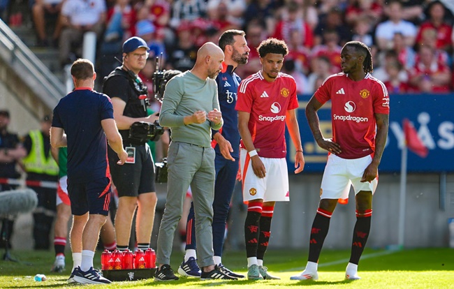 Ten Hag trao cơ hội cho dàn sao trẻ.