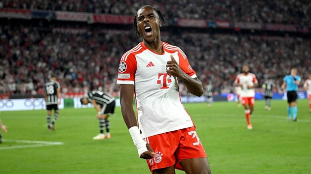 Mathys Tel lọt vào tầm ngắm của Chelsea.