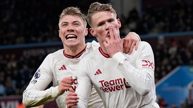 Scott McTominay khó lòng cạnh tranh suất đá chính ở M.U.