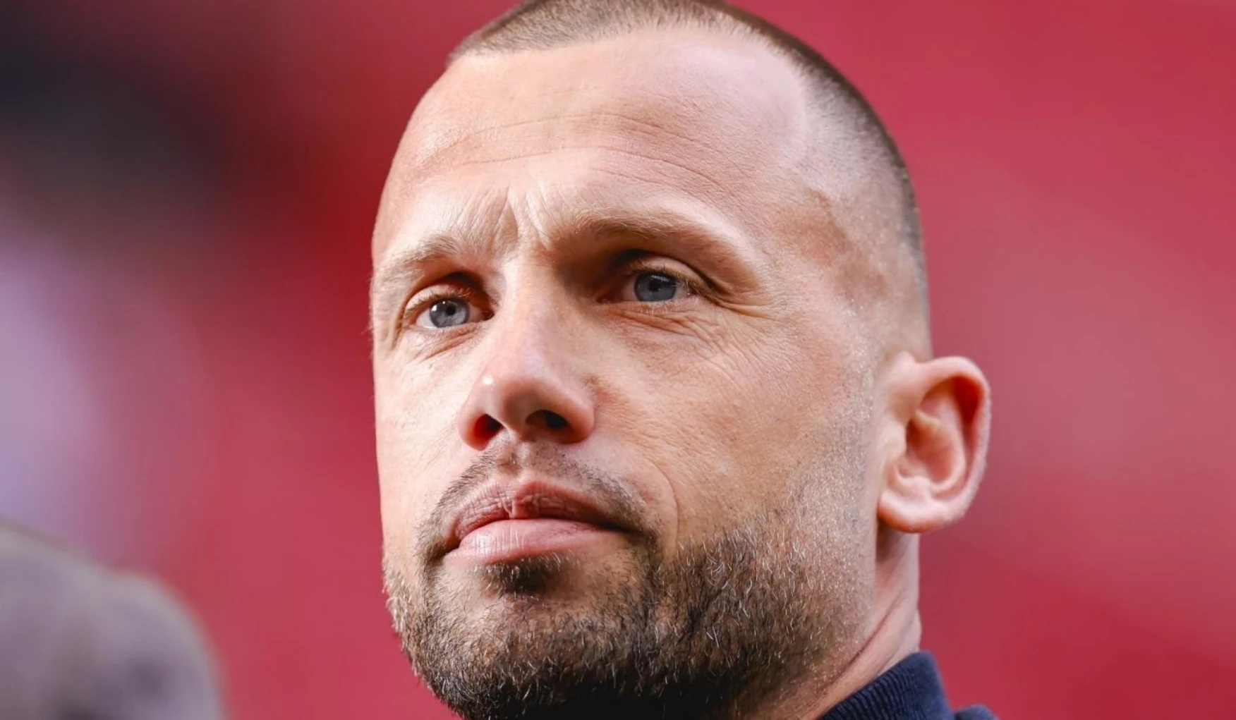 Liverpool officially dismisses coach John Heitinga