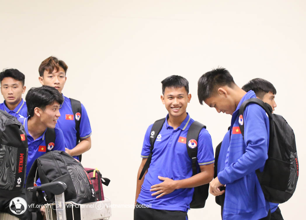 U19 Việt Nam đã có mặt ở Surabaya. Ảnh: VFF.