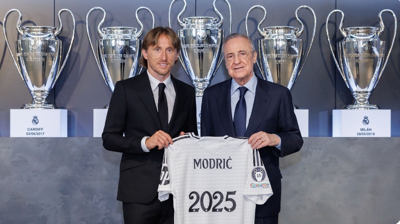 Modric gia hạn với Real đến năm 2025.