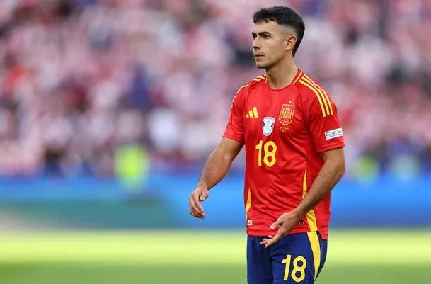 with 51 million, arne slot will find rodri for liverpool