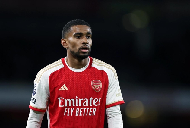 West Ham cân nhắc chiêu mộ Reiss Nelson.