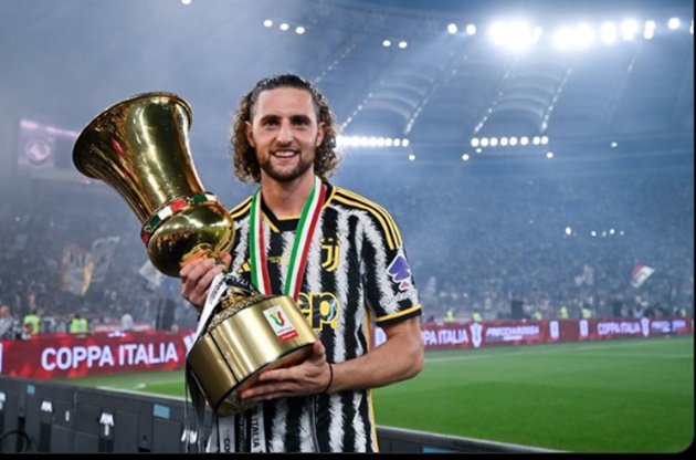 Rabiot trên đường rời Juventus.