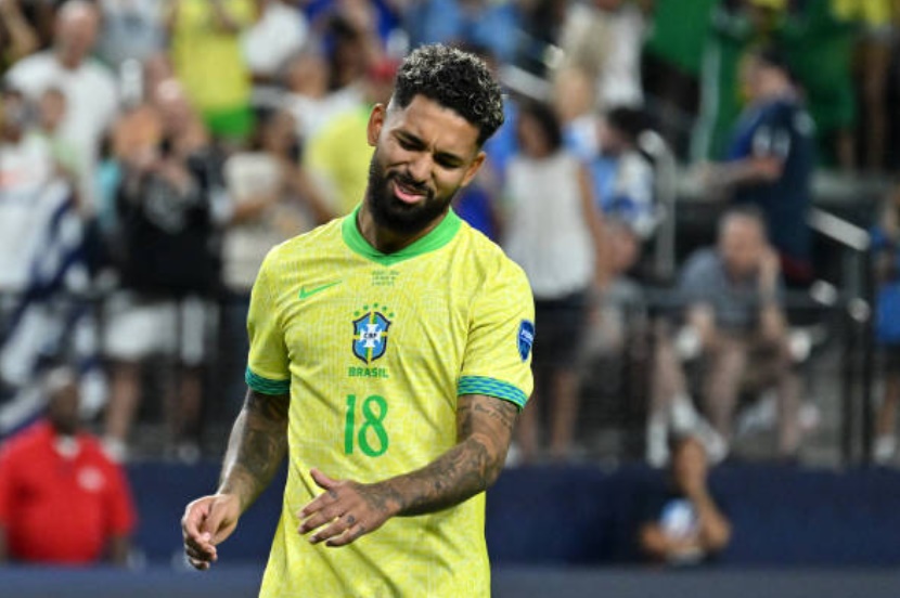 Tiền vệ trung tâm: Douglas Luiz. Juventus đã đạt thỏa thuận chiêu mộ cầu thủ xứ Samba từ Aston Villa trong một thương vụ trị giá 51,5 triệu euro.