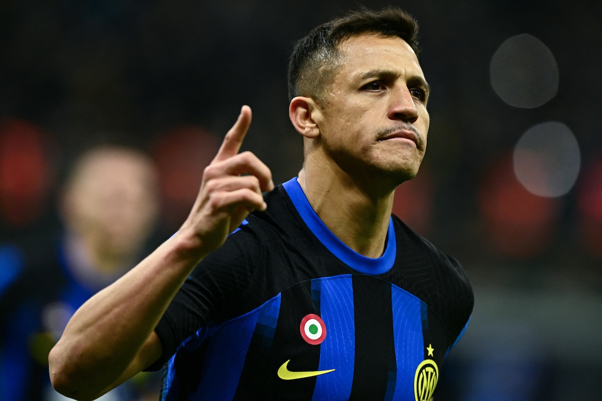 Sanchez vẫn nhận gần 150 nghìn bảng dù đã ở cuối sự nghiệp.