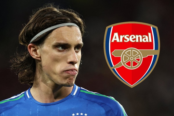 Tân binh đầu tiên của Arsenal.