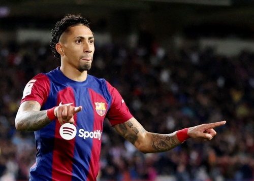Raphinha có thể rời Barcelona.