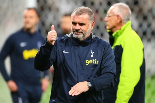 Postecoglou cũng muốn có Solanke.