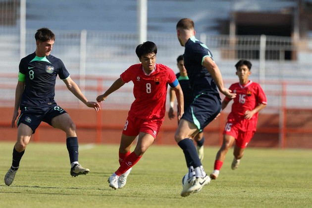 U19 Việt Nam bị loại sớm tại giải ĐNÁ.