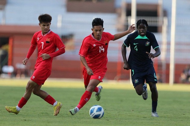 Hoàng Quang Dũng là tia sáng hiếm hoi của U19 Việt Nam.